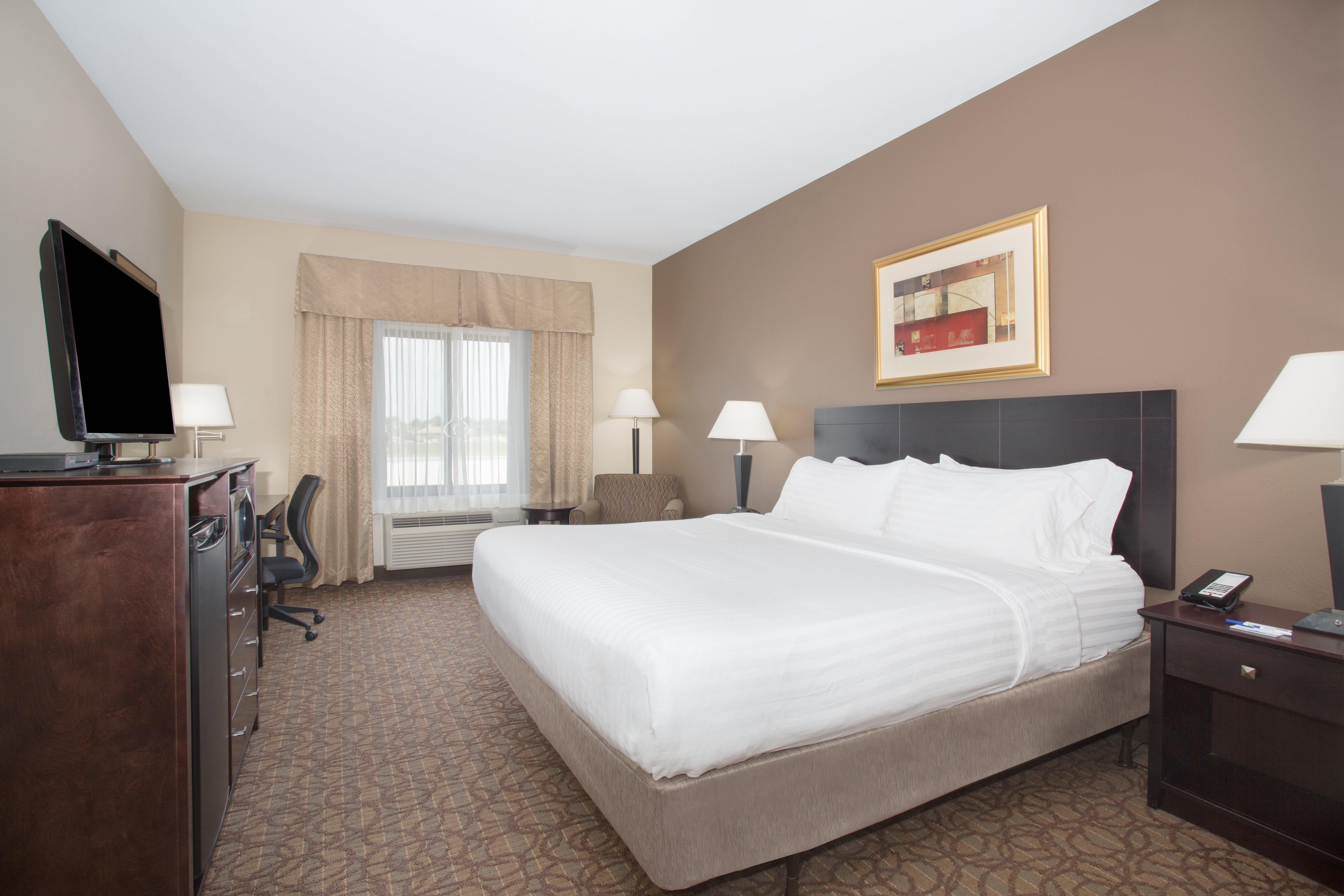Holiday Inn Express Hotel & Suites Concordia Us 81 By Ihg Eksteriør billede