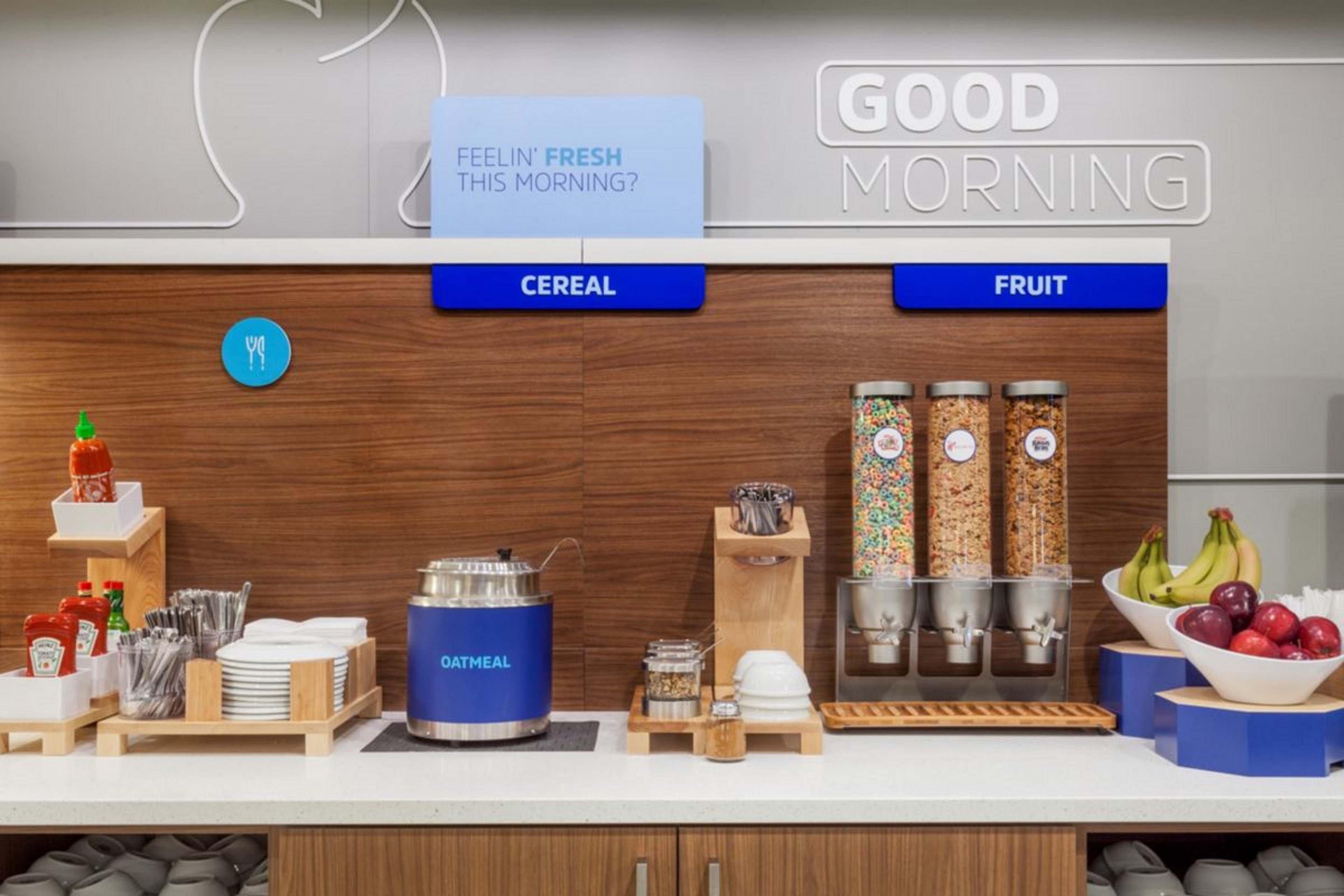 Holiday Inn Express Hotel & Suites Concordia Us 81 By Ihg Eksteriør billede